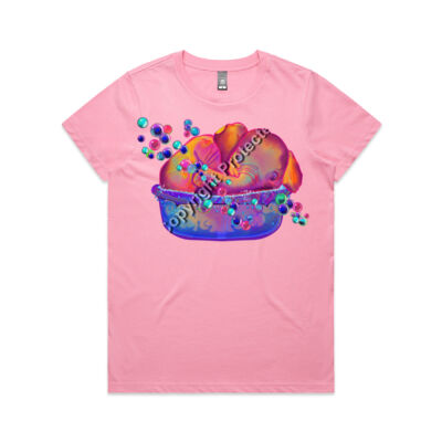 Tiny Trunk Tub Time: Women's T-shirt Thumbnail